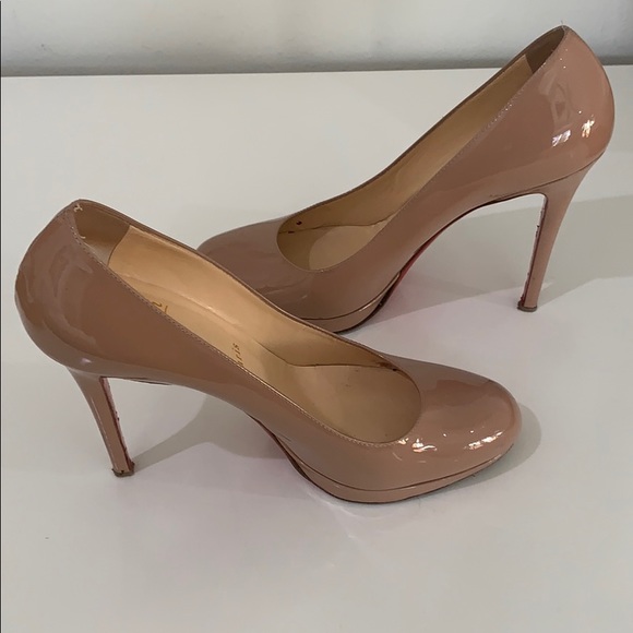 Christian Louboutin Nude Pump and Koko clutch - Picture 5 of 16